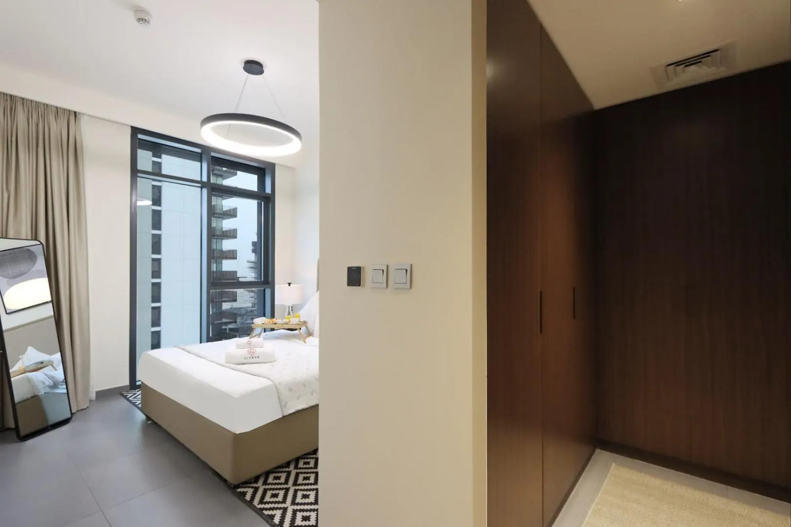Apartment Livbnb- Embrace Serenity In 2B,Dubai Creek Harbour