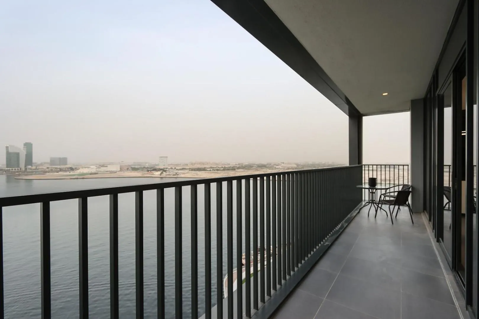 Livbnb- Embrace Serenity In 2B,Dubai Creek Harbour Dubai