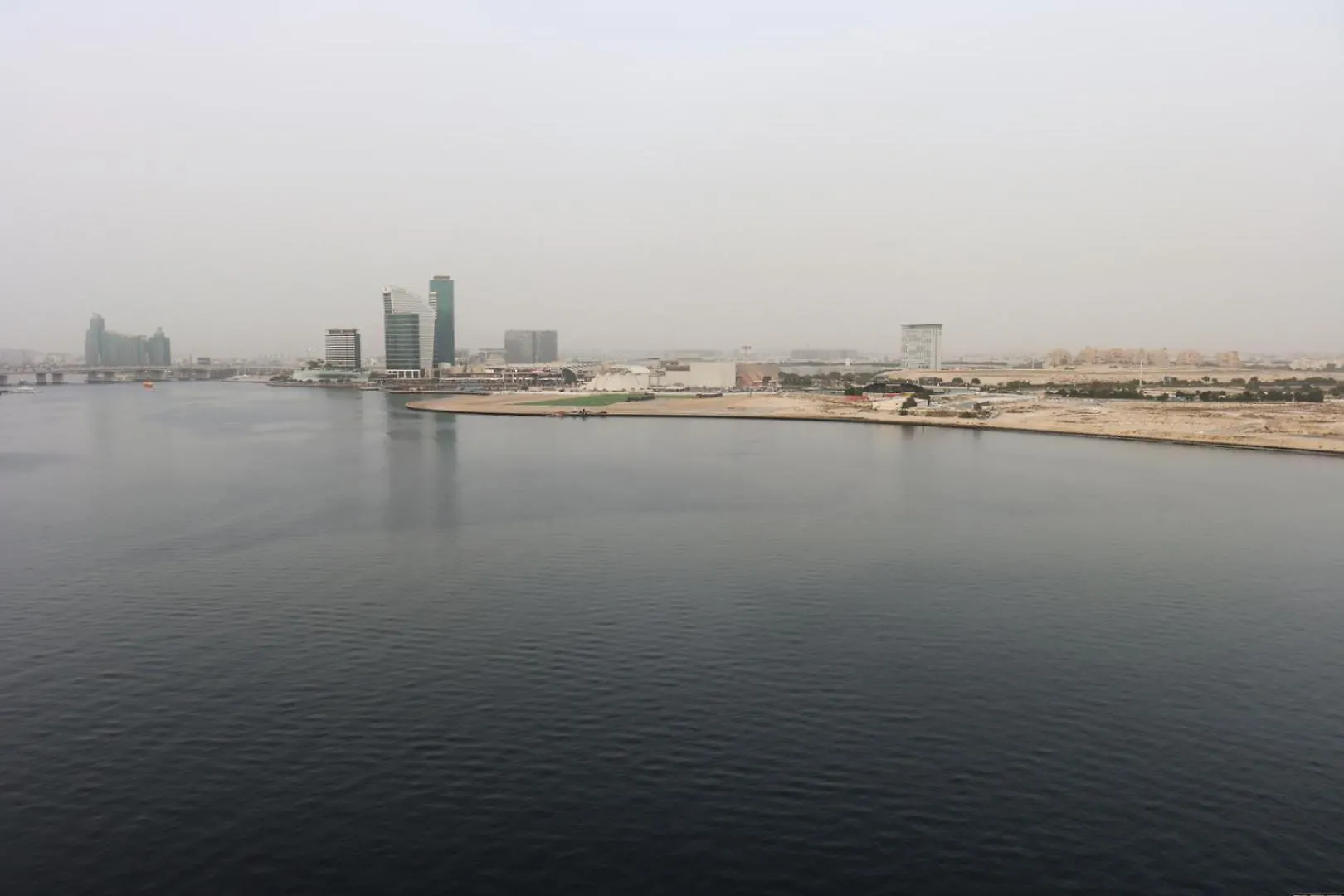 Livbnb- Embrace Serenity In 2B,Dubai Creek Harbour United Arab Emirates