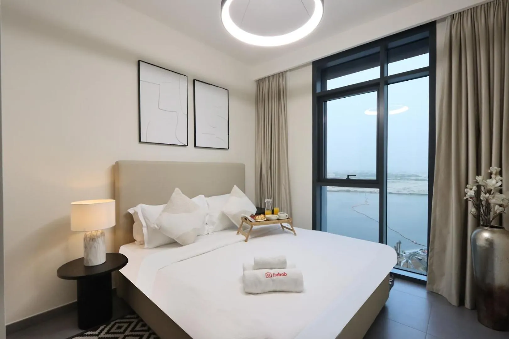 דירה Livbnb- Embrace Serenity In 2B,Dubai Creek Harbour