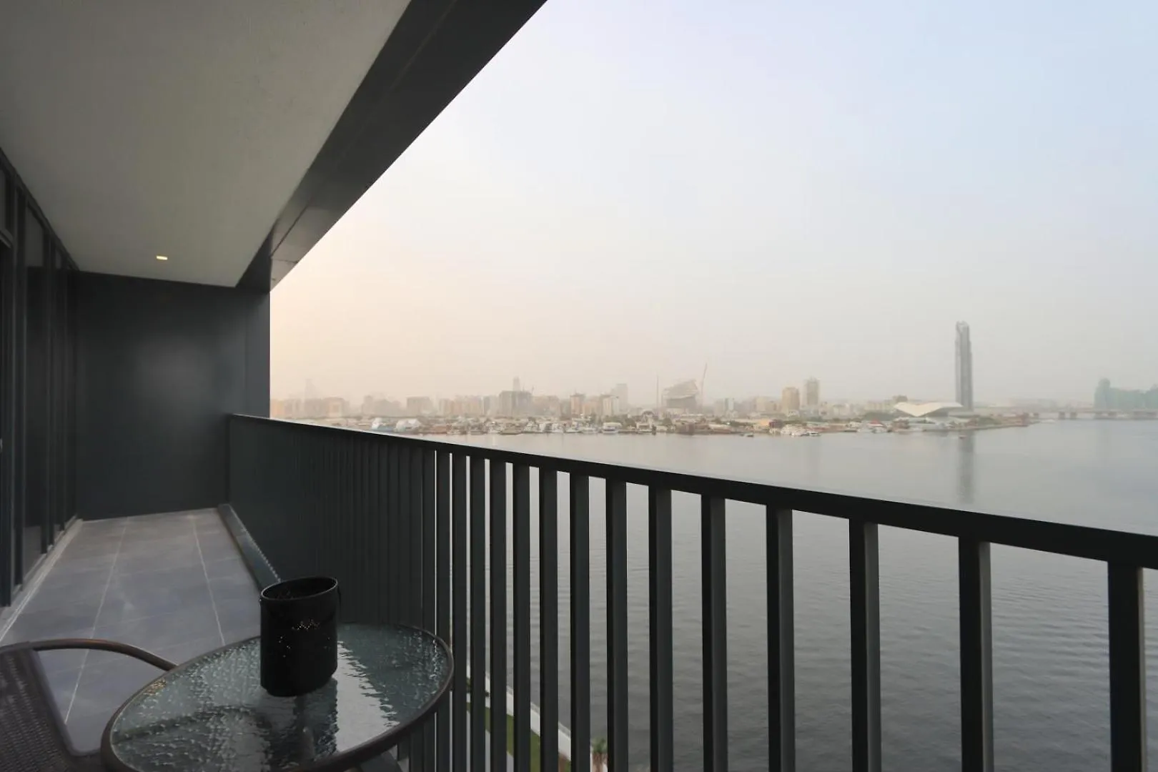 Livbnb- Embrace Serenity In 2B,Dubai Creek Harbour